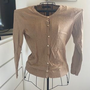 Cute New York & Company cardigan with golden buttons🌻